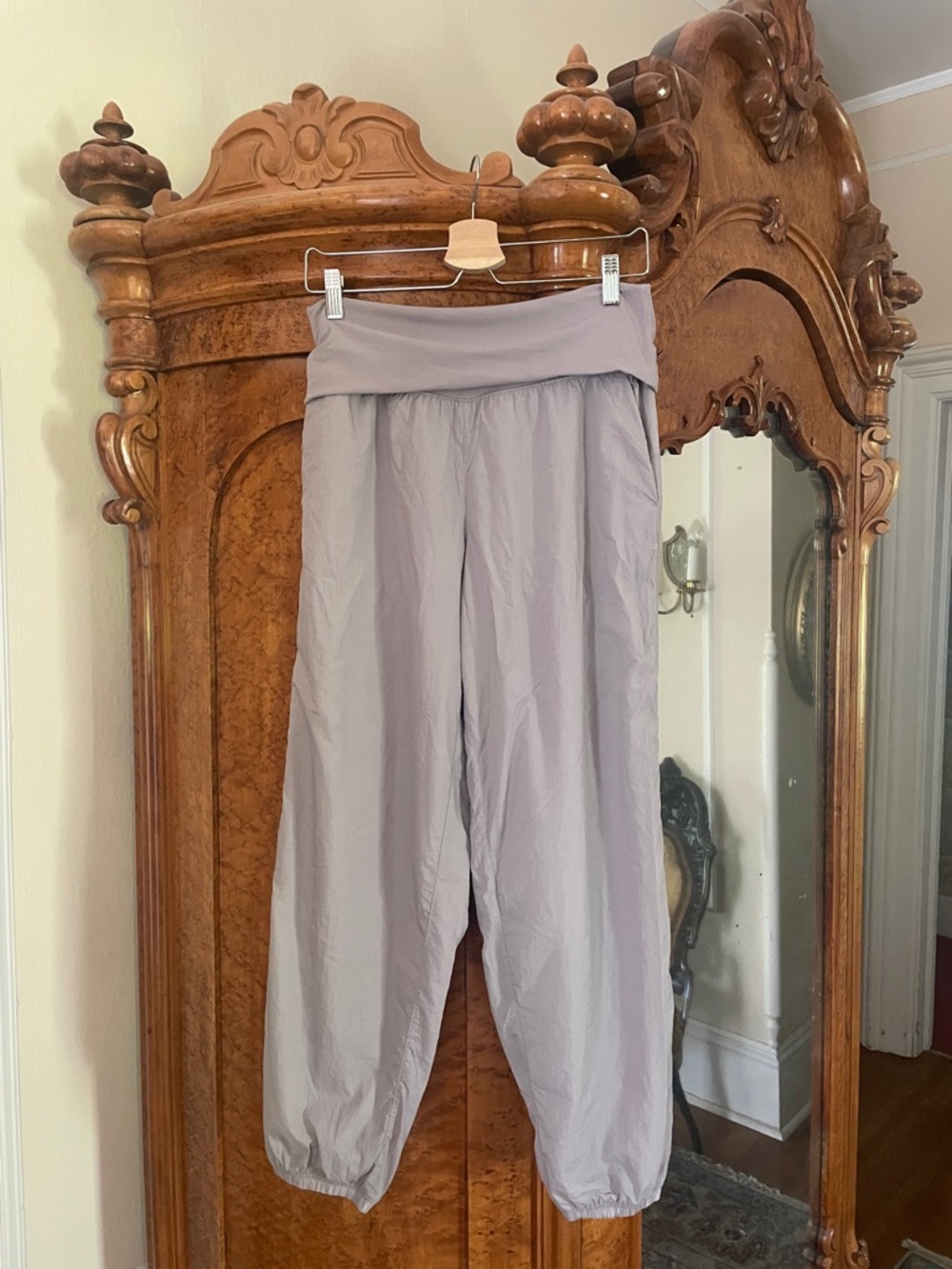 Lululemon lightweight foldover-waist Joggers